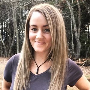 Meet your Posher, Nora